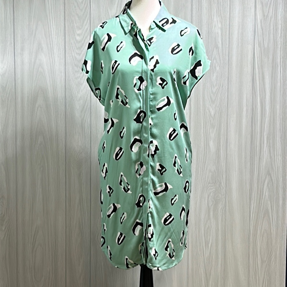 The Limited green button front shirt dress knee length size small